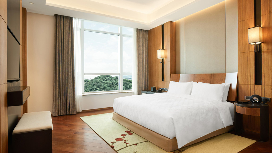 Bedroom 3, HUALUXE Hotels and Resorts NINGBO HARBOR CITY, Ningbo