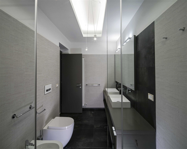 Bathroom 5, Via Veneto Luxury Suites, Rome