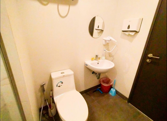 Bathroom 5, Lovina 8-AL at One Residence, Batam
