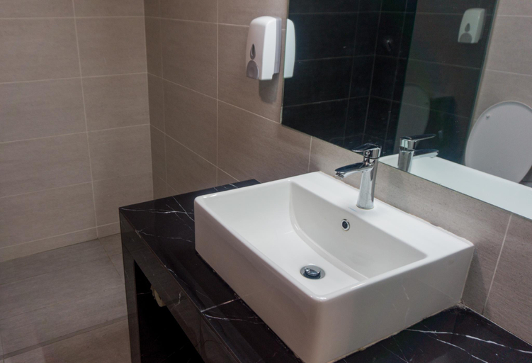 Bathroom 2, Hotel Samila, Kota Setar