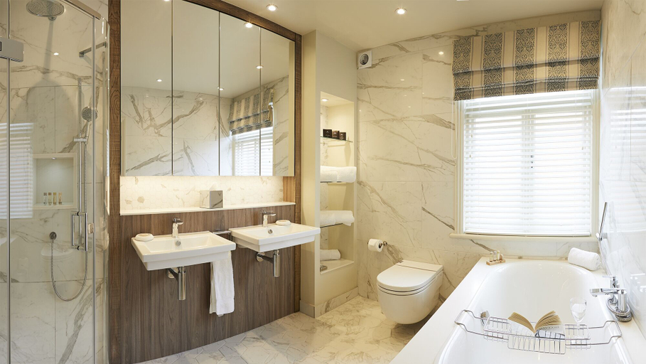 Bathroom 3, The Plough Scalby, North Yorkshire