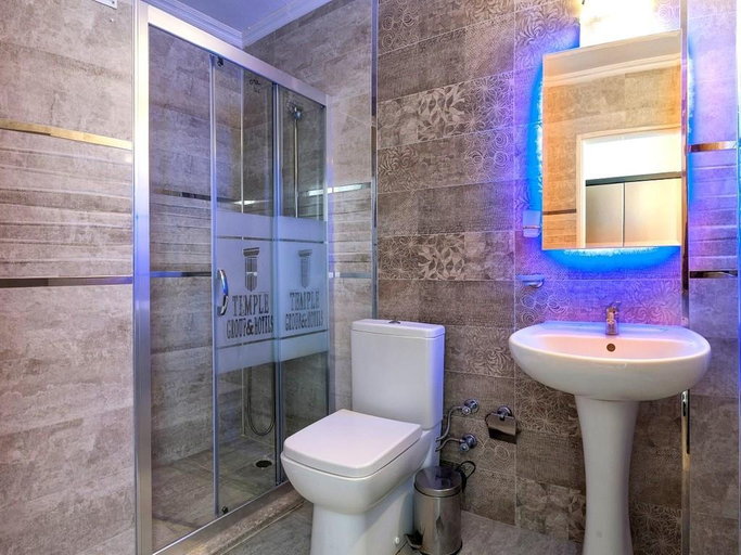 Bathroom 5, Temple Hotel, Didim