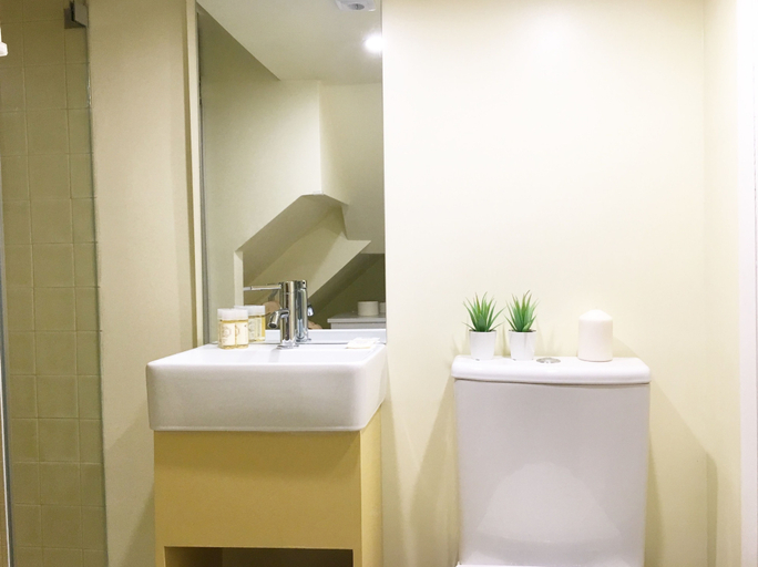 Bathroom 4, 1898 Home & Suites, Lisbon