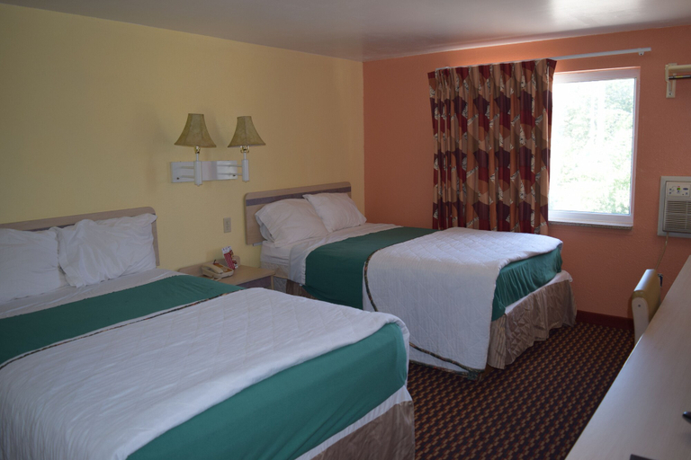 Bedroom 3, Americas Best Value Inn Jefferson City, Cole