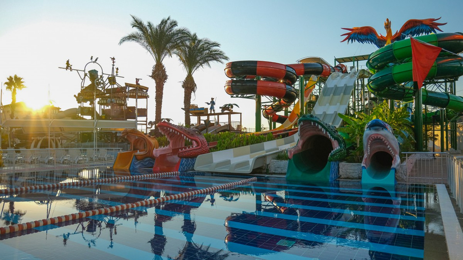 Sport & Beauty 3, Crystal Admiral Aqua Collection, Manavgat