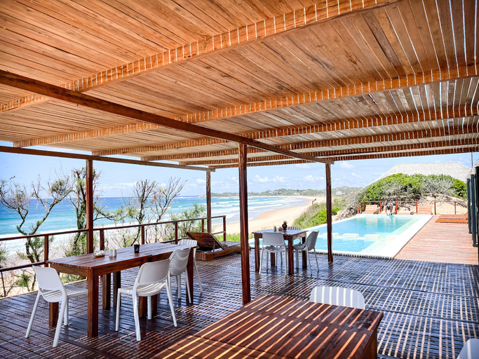 Others 5, Kumba Lodge, Jangamo