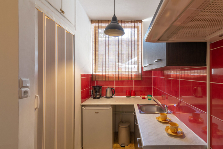 Others 5, Comfort Apartments 2, Crete