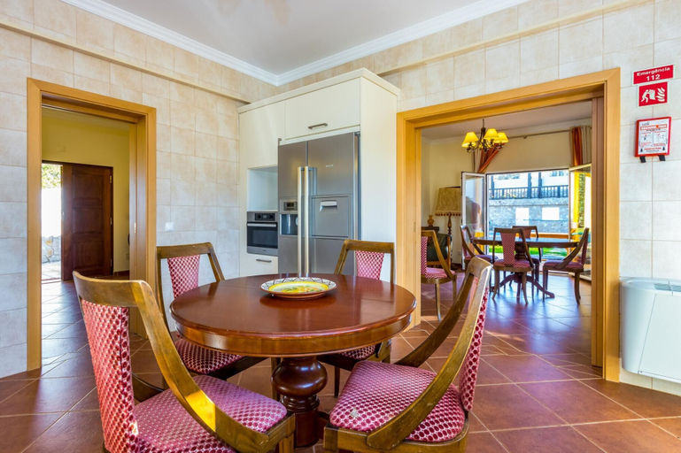 Others 5, Villa Amarela in Boliqueime, Loulé