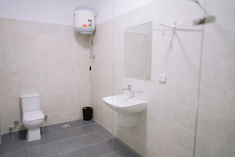 Bathroom 4, Central Cairo Hotel, 'Abdin