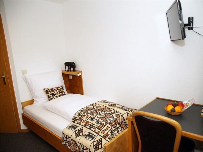 Bedroom 5, Restaurant-hotel Haus Mühlenbrock, Wesel