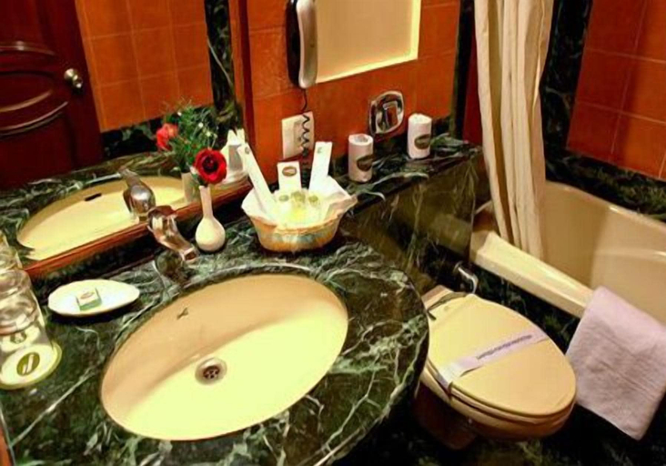 Bathroom 3, Florence Inn, Delhi