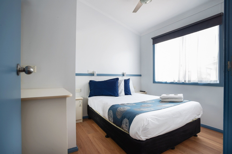 Bedroom 16