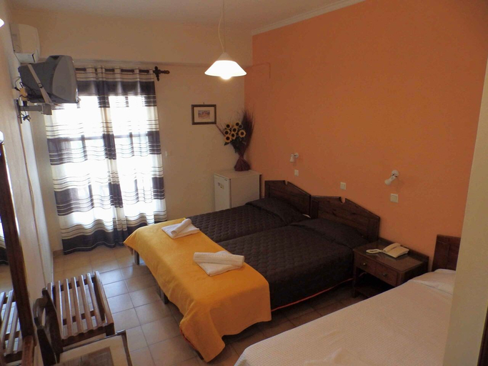Bedroom 3, Alexandra Hotel, Crete