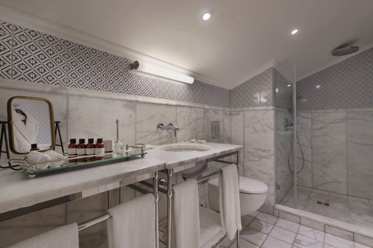 Bathroom 5, The Drisco Hotel Tel Aviv - Relais & Châteaux