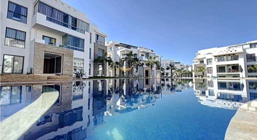 Sport & Beauty, 2 bedrooms with huge terrace access to the pool, Agadir-Ida ou Tanane