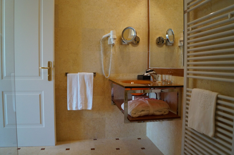 Bedroom 11