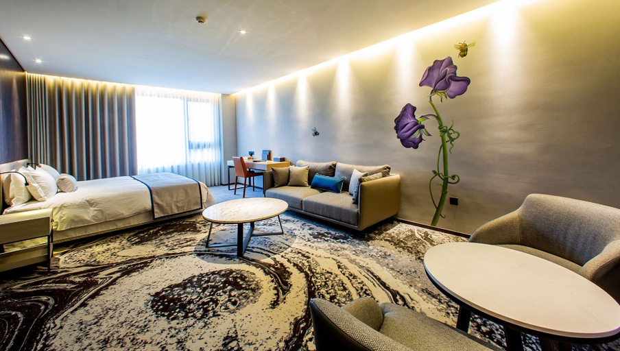 Others 3, JSL Hotel, Taipei City