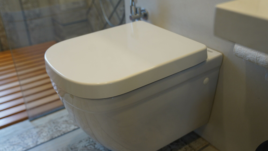 Bathroom 4, DE GLANCE HOTEL, Surat