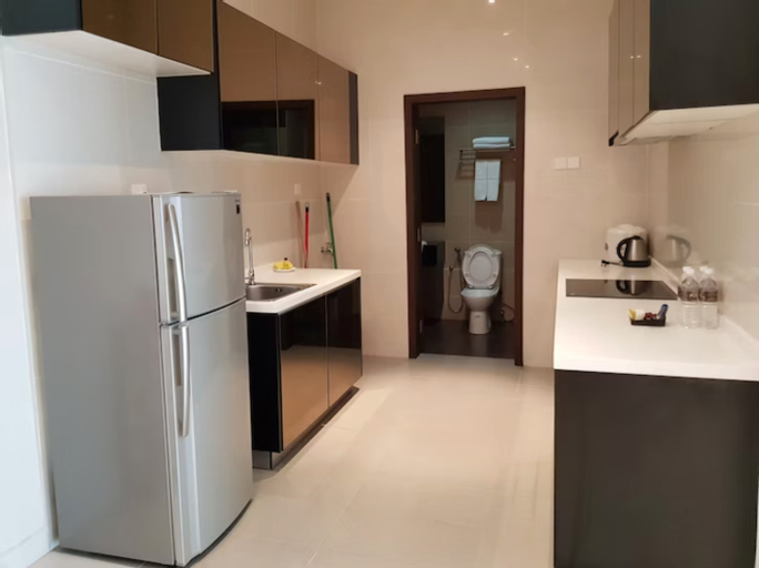 Dining Room 10