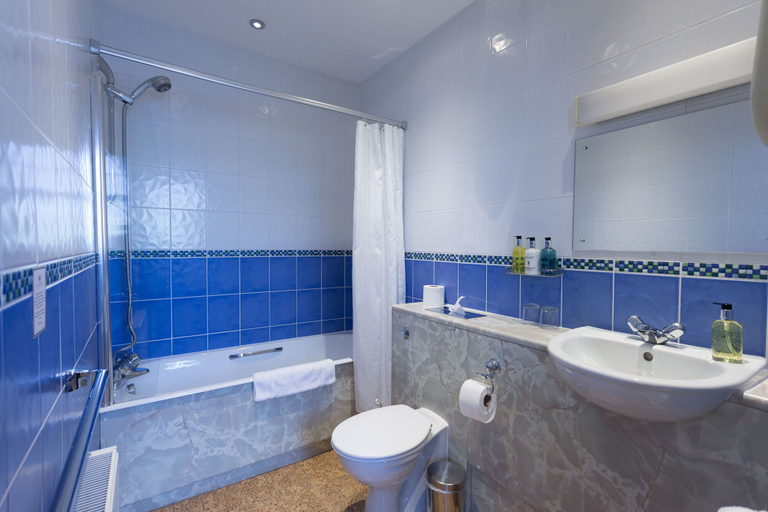 Bathroom 4, Best Western Sysonby Knoll Hotel, Leicestershire