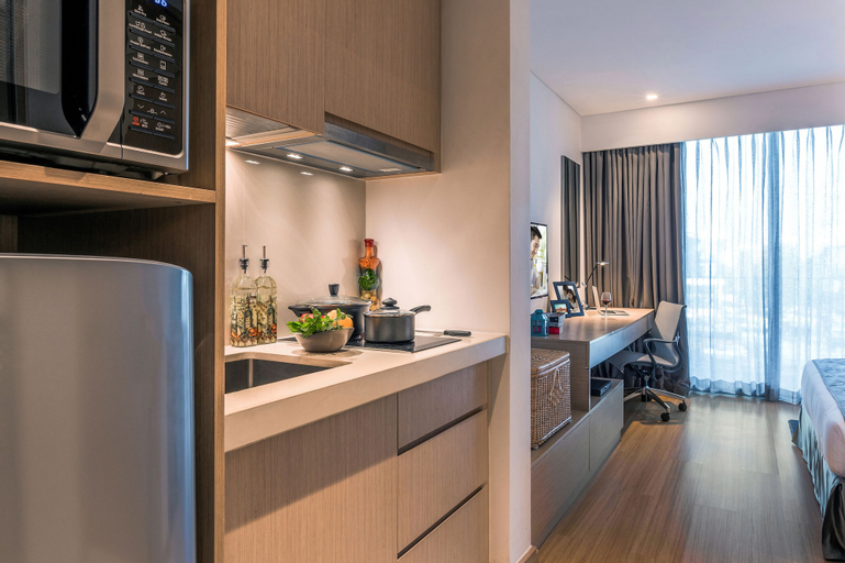 Dining Room 25