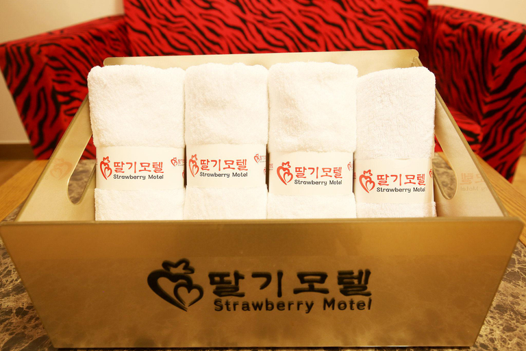 Others 4, Nonsan strawberry, Nonsan