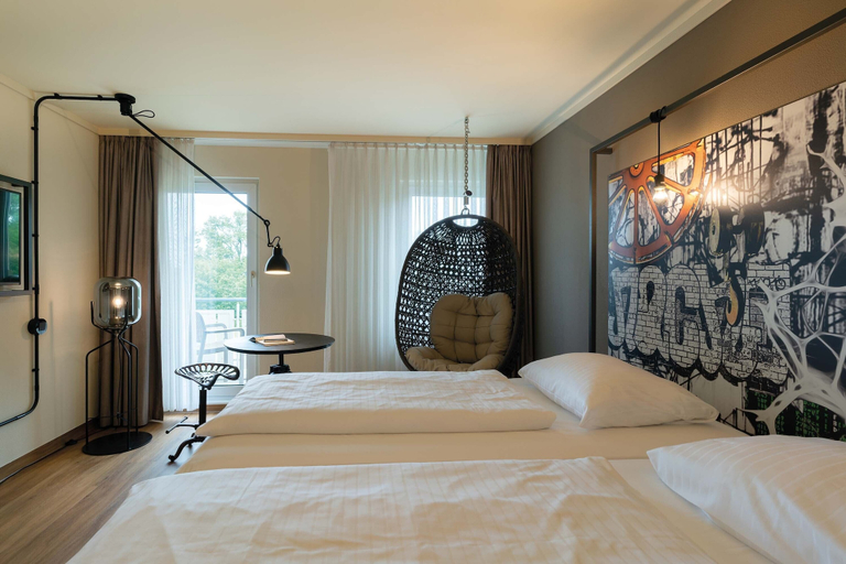Bedroom 3, Seminaris Hotel Bad Boll, Göppingen