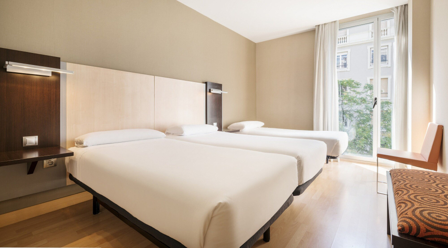Bedroom 4, Hotel ILUNION Auditori, Barcelona