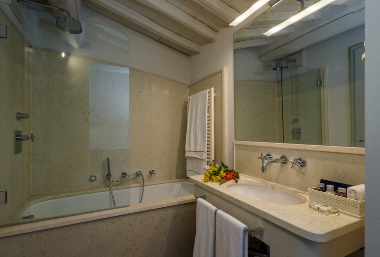 Bathroom 5, Borgo Scopeto Wine & Country Relais, Siena