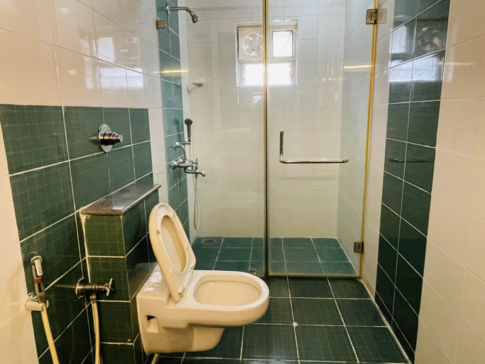 Bathroom 4, Sanctum Suites Indiranagar Bangalore, Bangalore