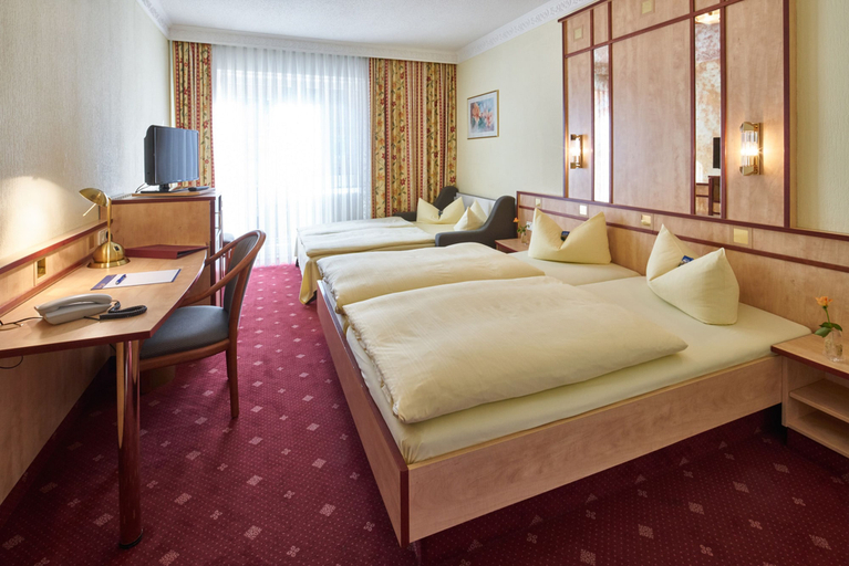 Bedroom 2, Alfa City Centre, München