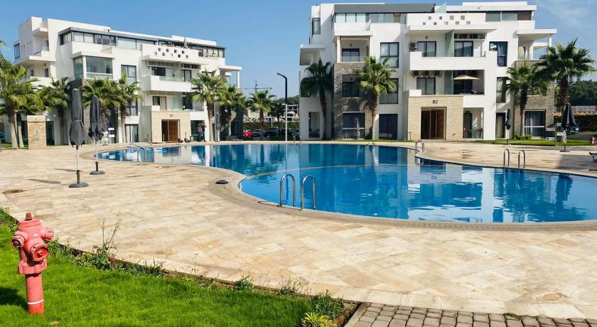 Sport & Beauty 3, Hivernage, Superbe appartement dans une residence, Agadir-Ida ou Tanane