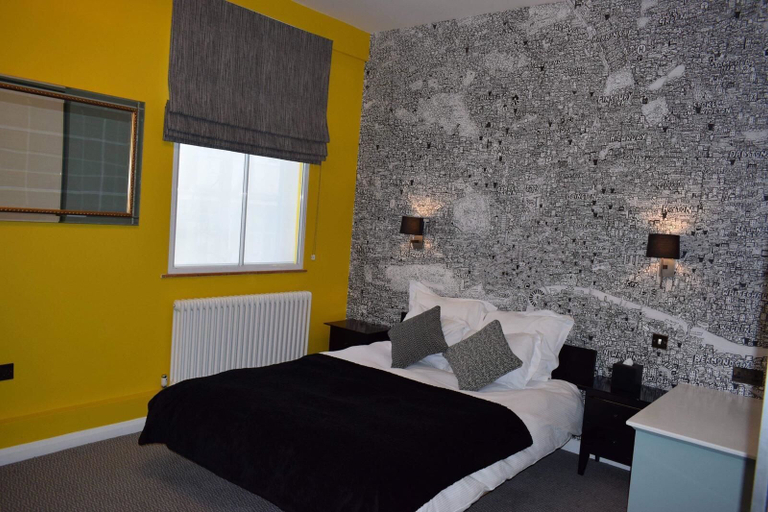 Bedroom 4, The Fitzrovia Belle Hotel, London