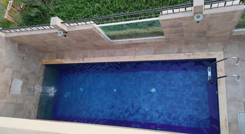 Swimming pool, Imioudar, Agadir-Ida ou Tanane