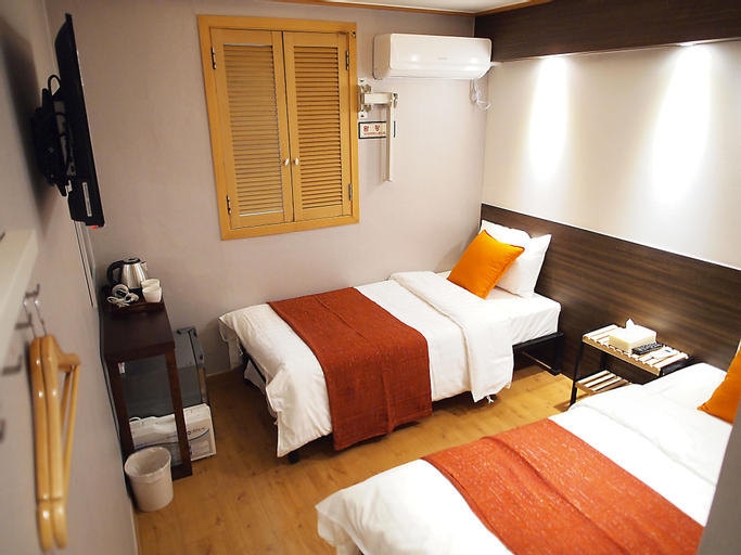 Bedroom 7