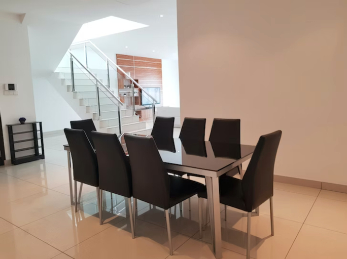 Dining Room 23