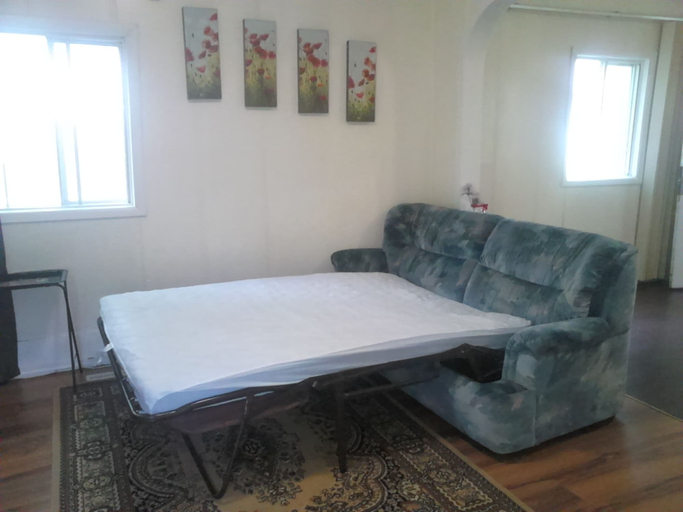 Bedroom 3, Canora Home Rentals Holiday Cottage, Division No. 9