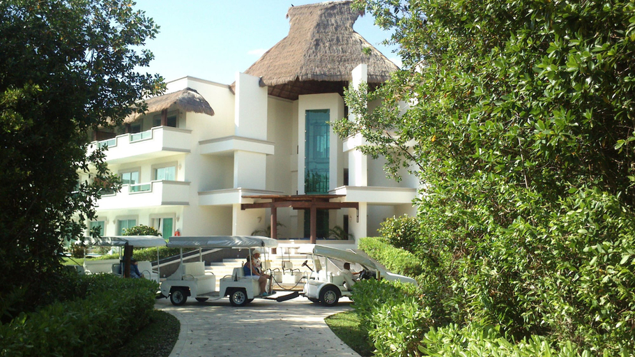 Exterior & Views 2, BlueBay Grand Esmeralda All Inclusive, Cozumel