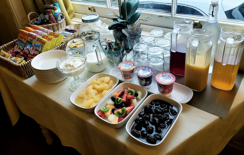 Food & Drinks 5, Ashleigh House, Torbay