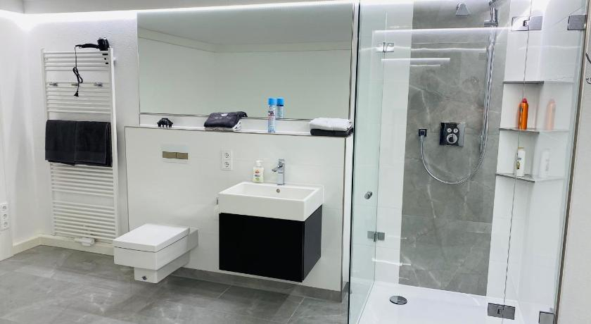 Bathroom 1, Luxus Apartment Pasha & Nero, Rheingau-Taunus-Kreis
