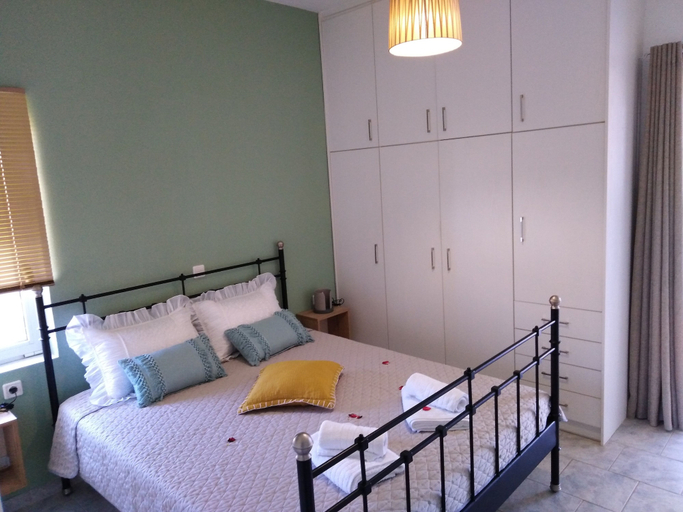 Bedroom 3, Marianos Apartments, Crete