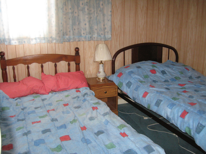 Bedroom, Canora Home Rentals Holiday Cottage, Division No. 9