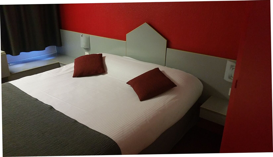 Bedroom 9