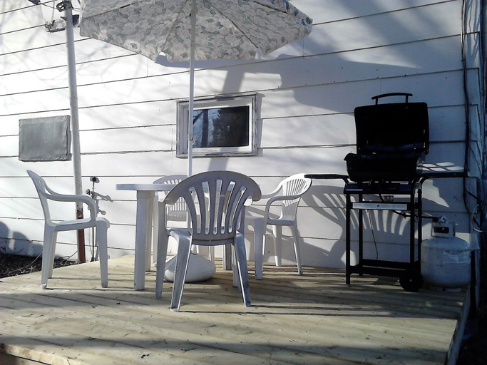 Others 4, Vacation Cottage, Division No. 9