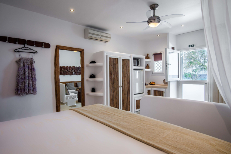 Bedroom 3, Niki Savvas Studio & Suites, South Aegean