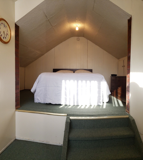 Bedroom, Vacation Cottage, Division No. 9