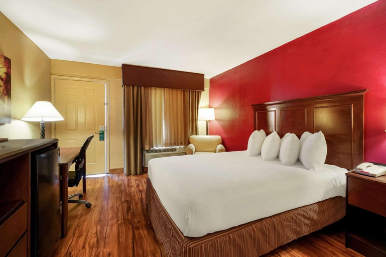 Bedroom 3, Quality Inn & Suites West Helena, Phillips