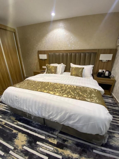 Bedroom 3, Seven Mountains Hotel