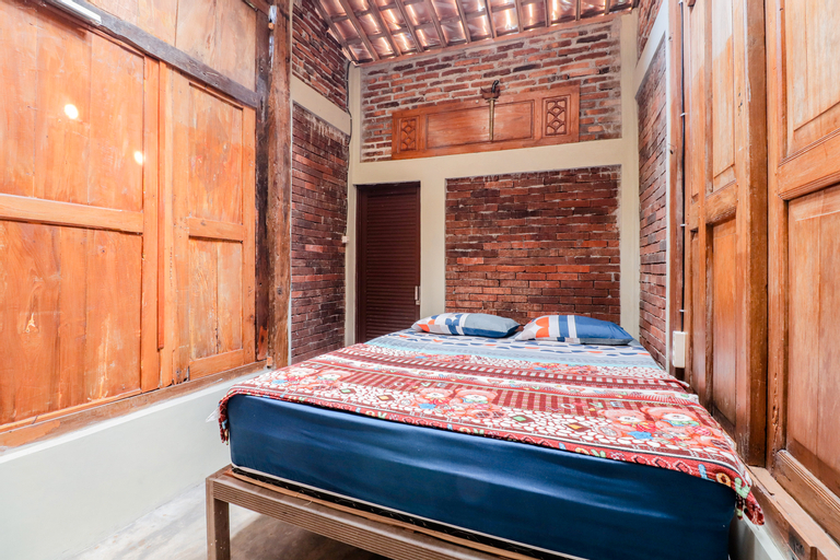 Bedroom 9
