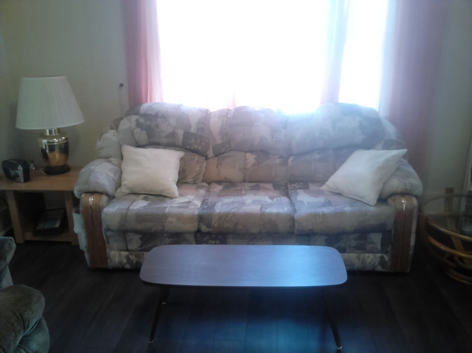 Others 5, Canora Home Rentals Holiday Cottage, Division No. 9